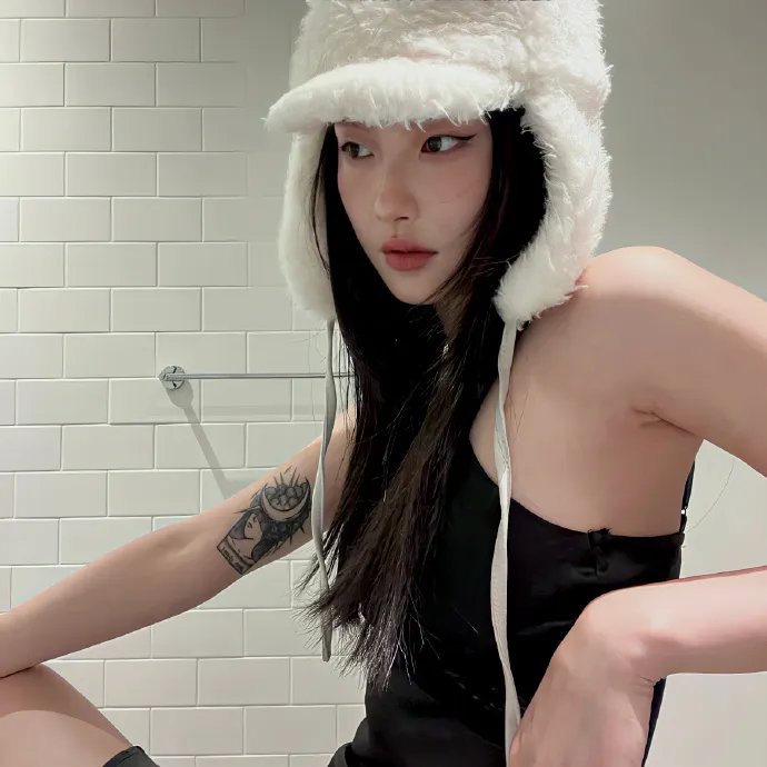 某科学的超电磁炮OVA：炎炎酷日下做摄影模特也不轻松啊